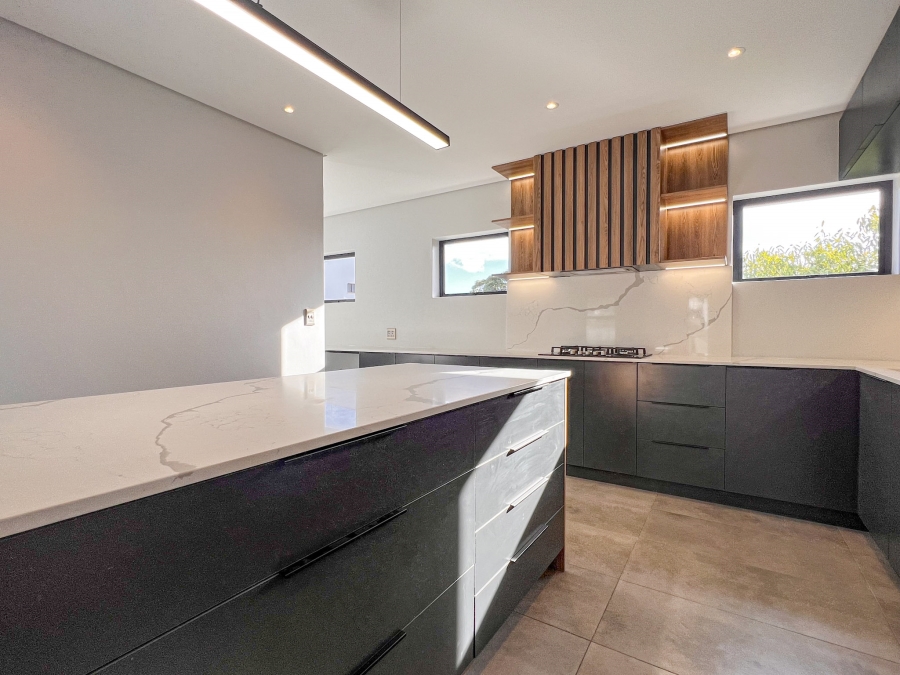 3 Bedroom Property for Sale in Country Club Western Cape